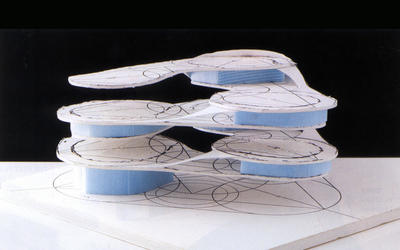 奔驰汽车岁月史——双螺旋坡道，一场视觉的饕餮盛宴